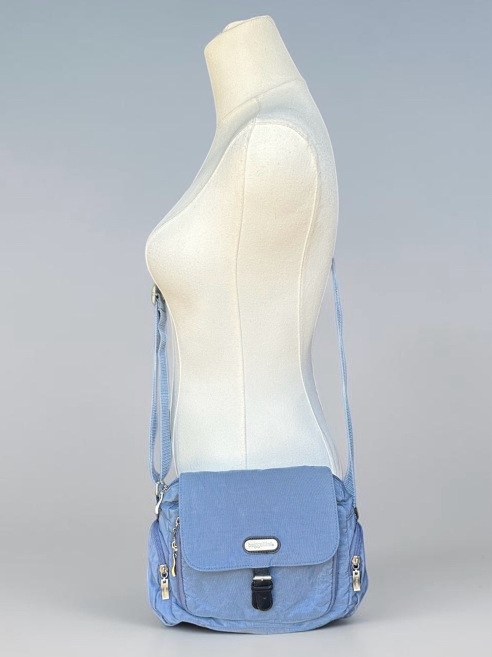 Baggallini Light Blue Crossbody Shoulder Bag